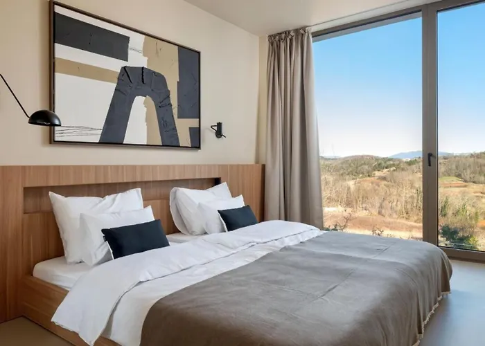 Box By Guide * Brajkovici (Pazin)